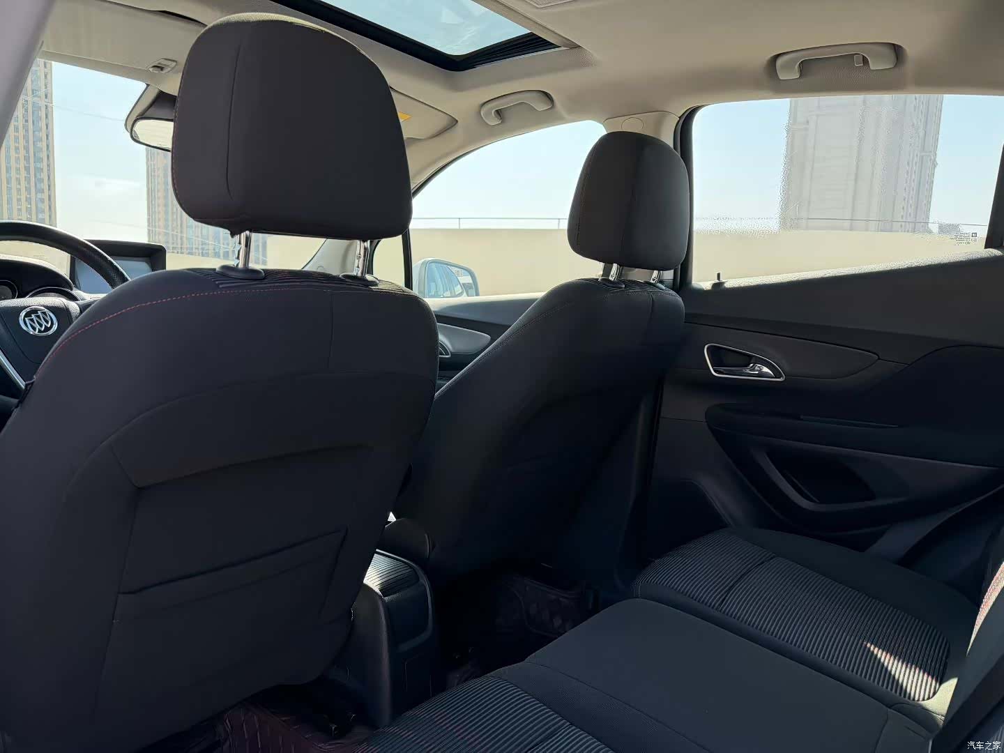 Buick Encore, 2015 9