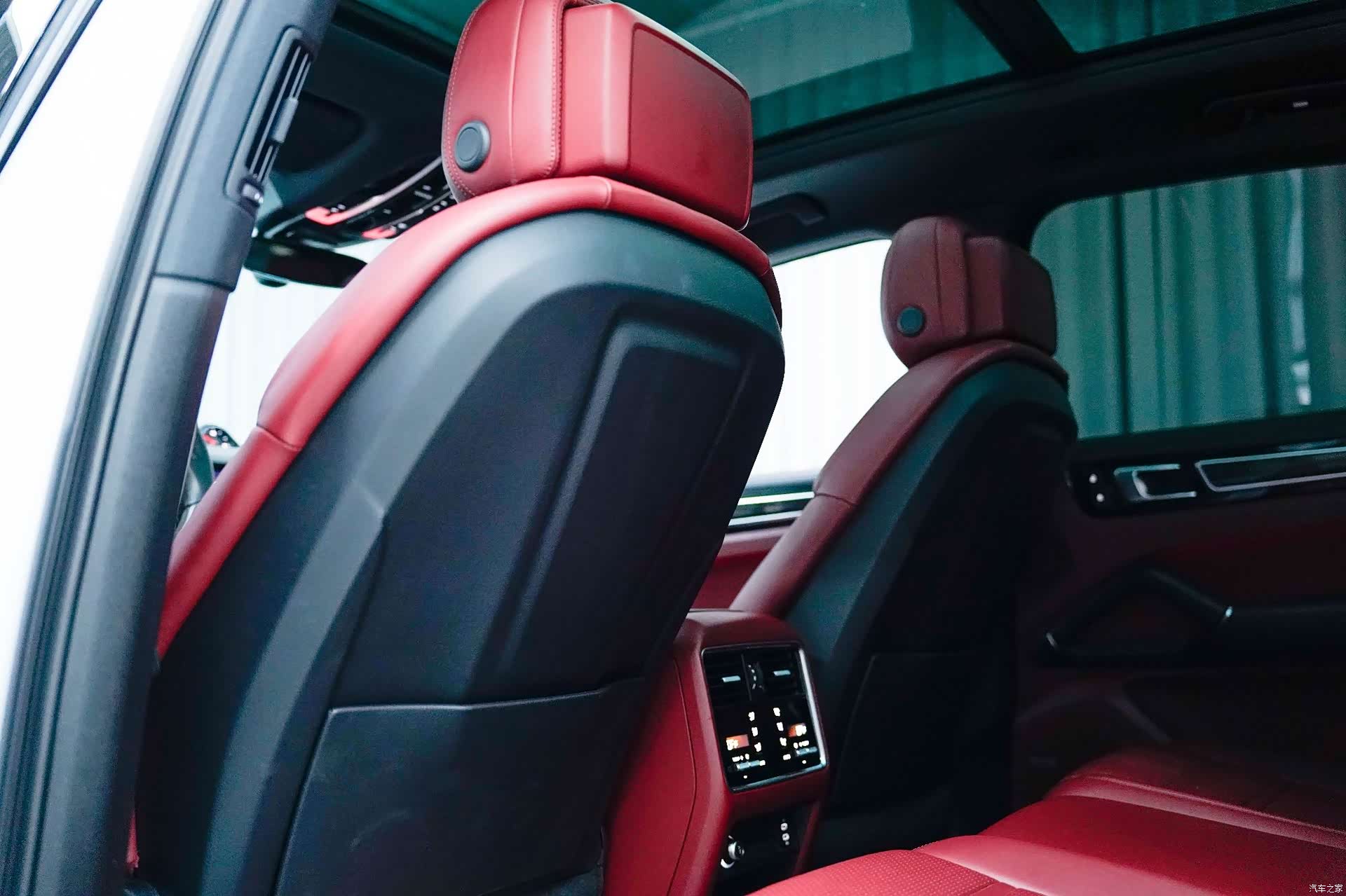 Porsche Cayenne, 2023 14