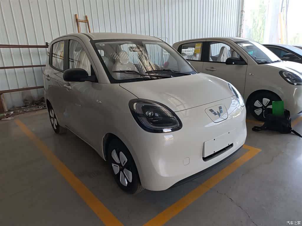 Wuling MINIEV, 2026 4