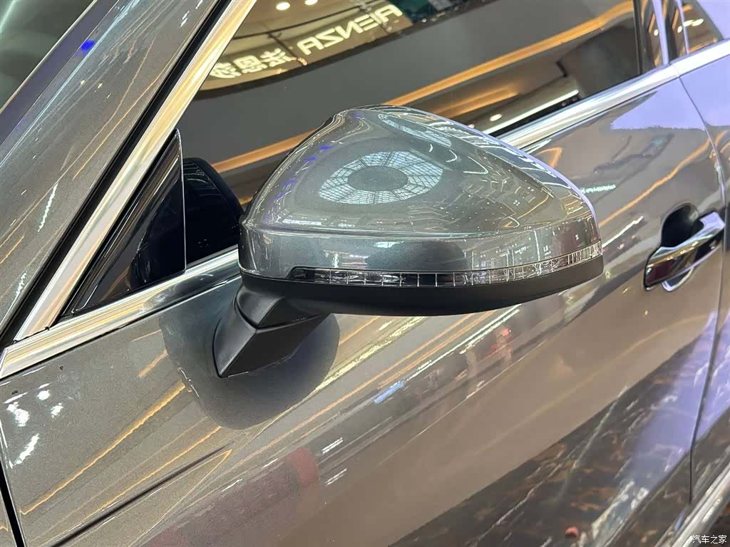 Audi A4L, 2021 11