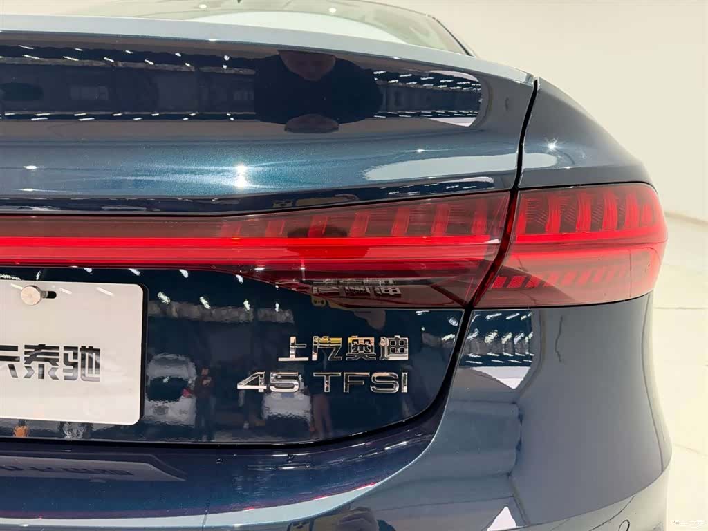 Audi A7L, 2023 10