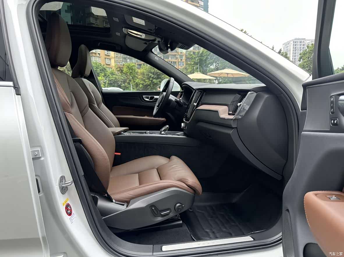Volvo XC60, 2023 9