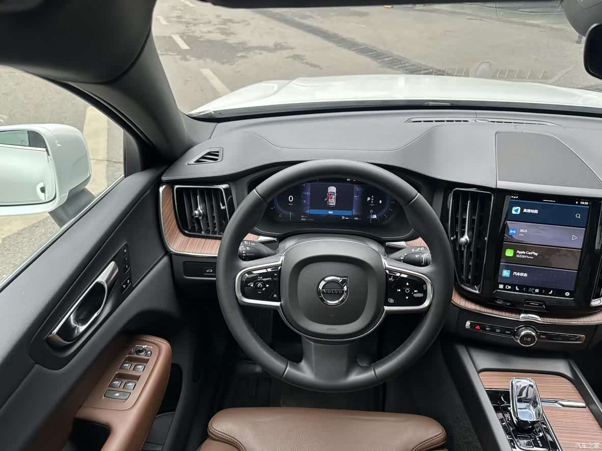 Volvo XC60, 2023 12