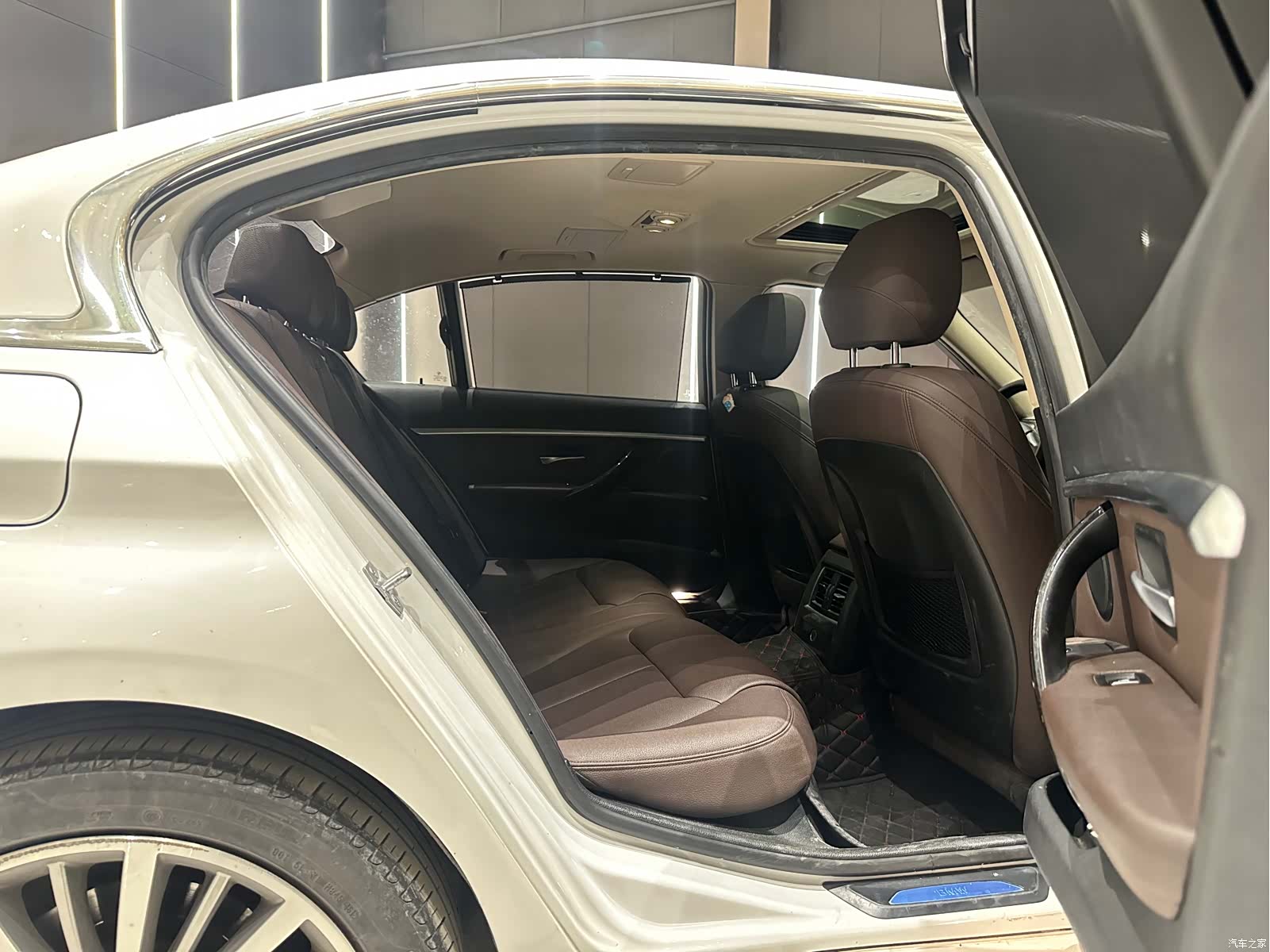 BMW 3 Series, 2018 16