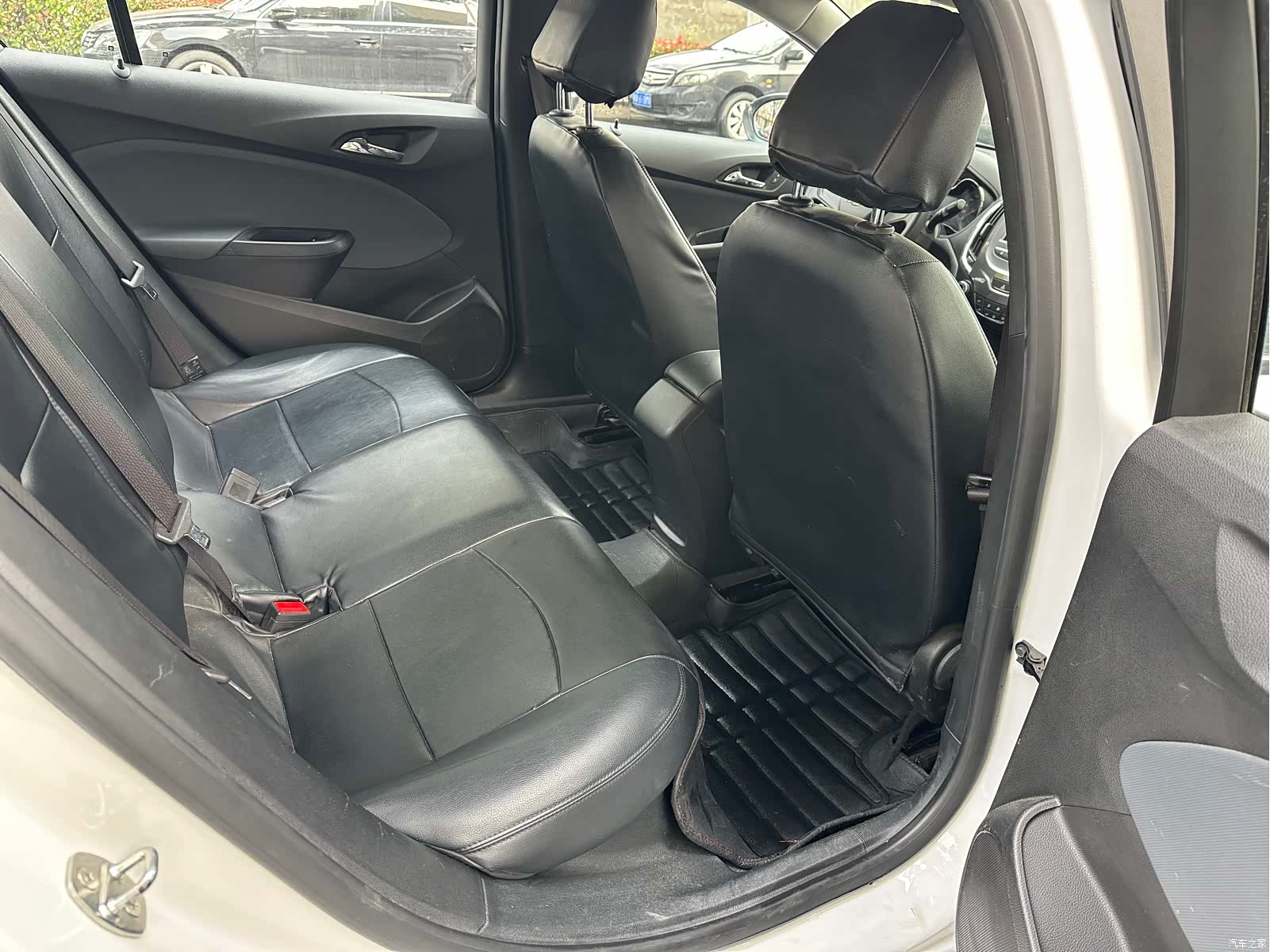 Chevrolet 320, 2018 12
