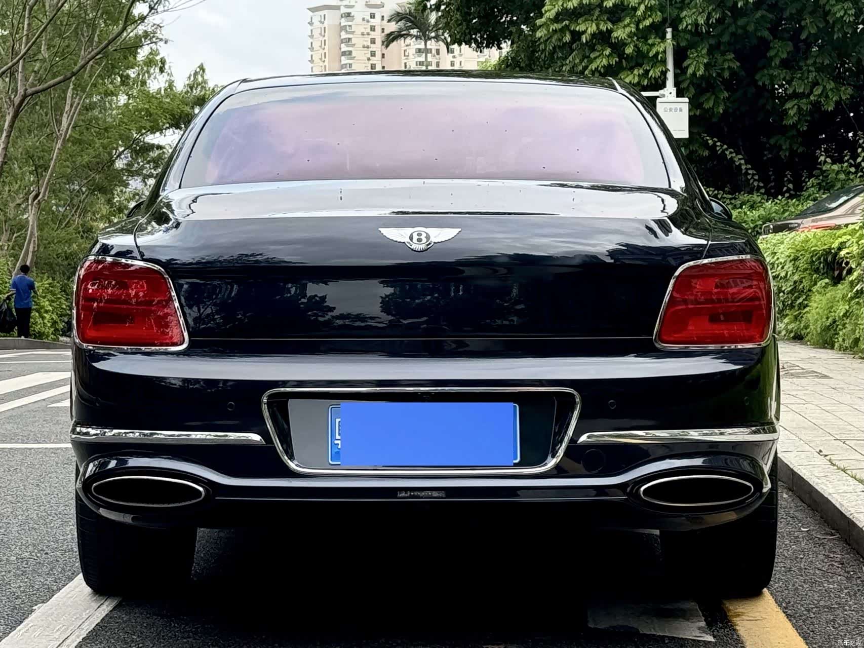 Bentley Flying Spur, 2011 4