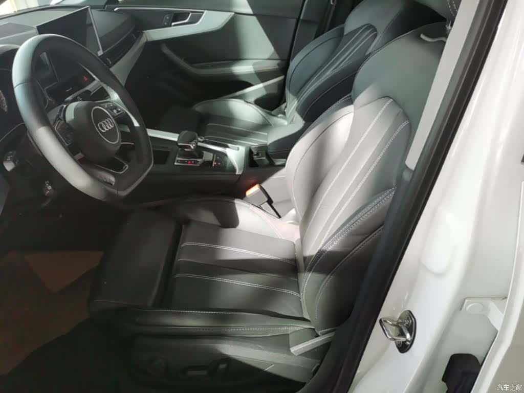 Audi A4L, 2022 15