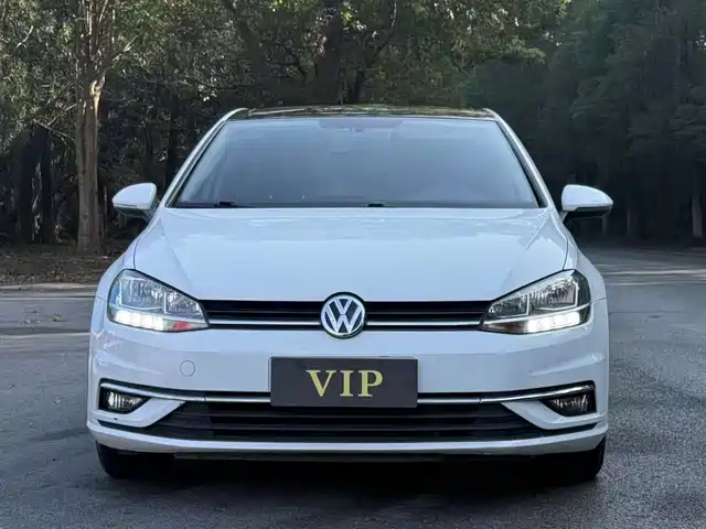Volkswagen Golf 2018 — купить из Китая под заказ