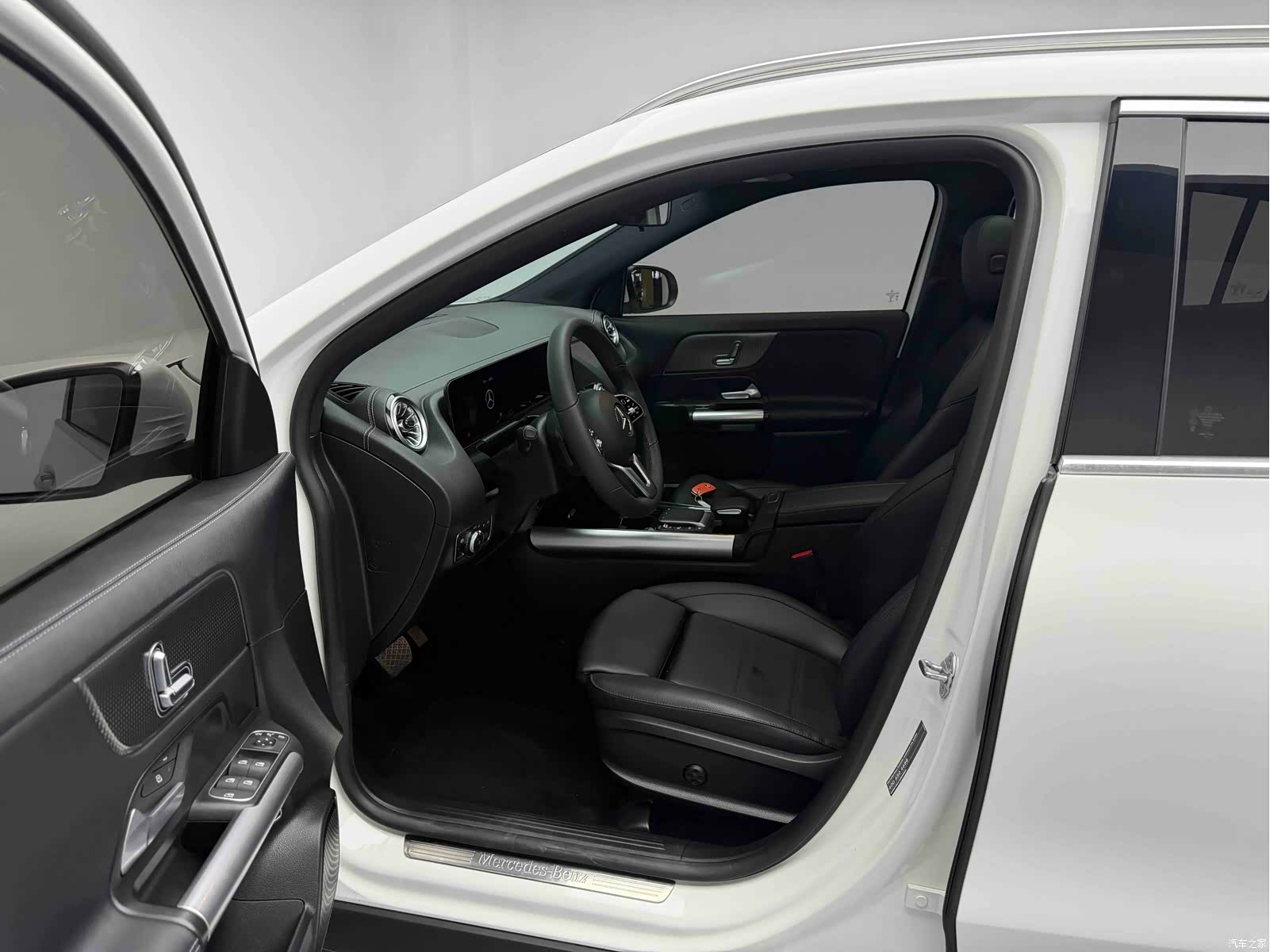 Mercedes-Benz GLA, 2021 13