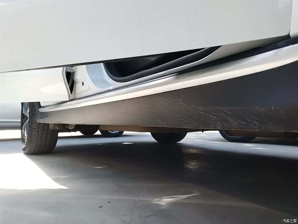 Roewe RX5, 2021 21