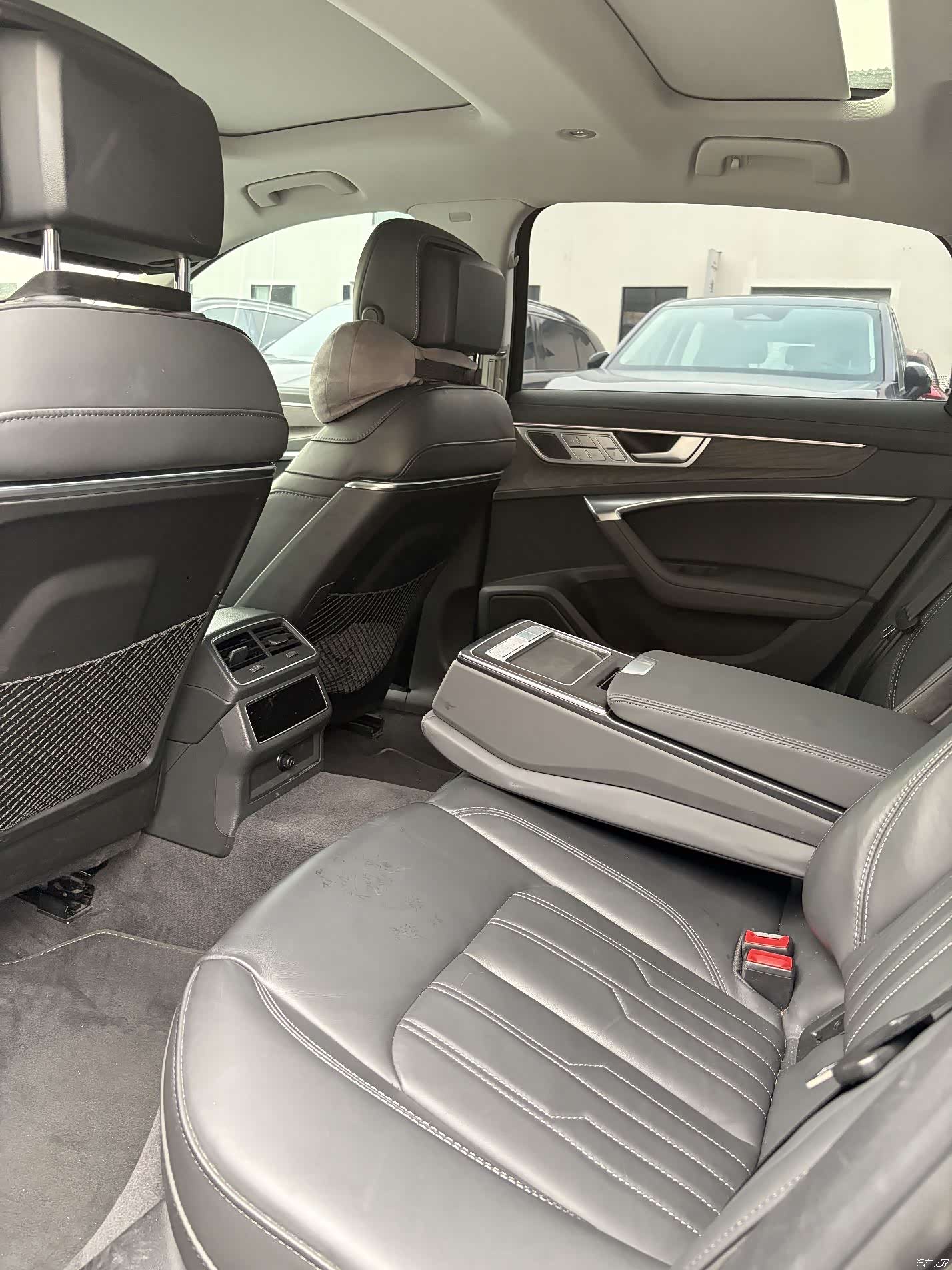 Audi A6L, 2022 все фото