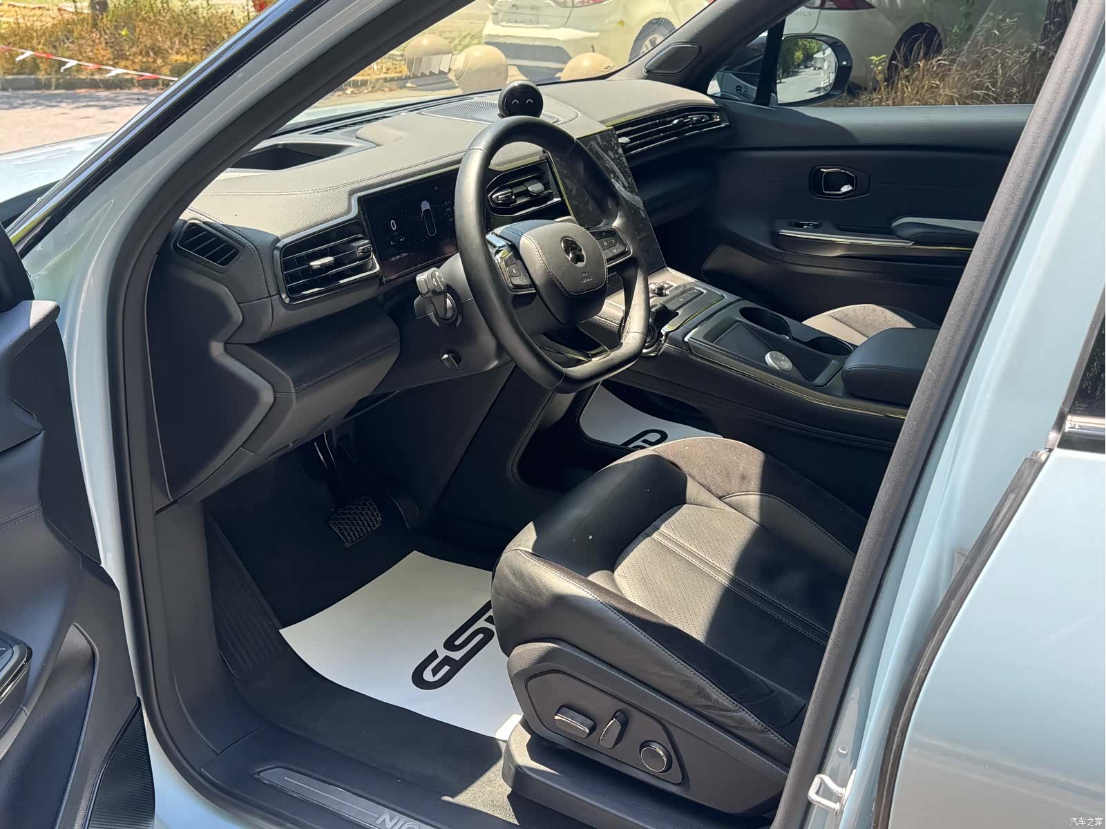 NIO ES6, 2019 4