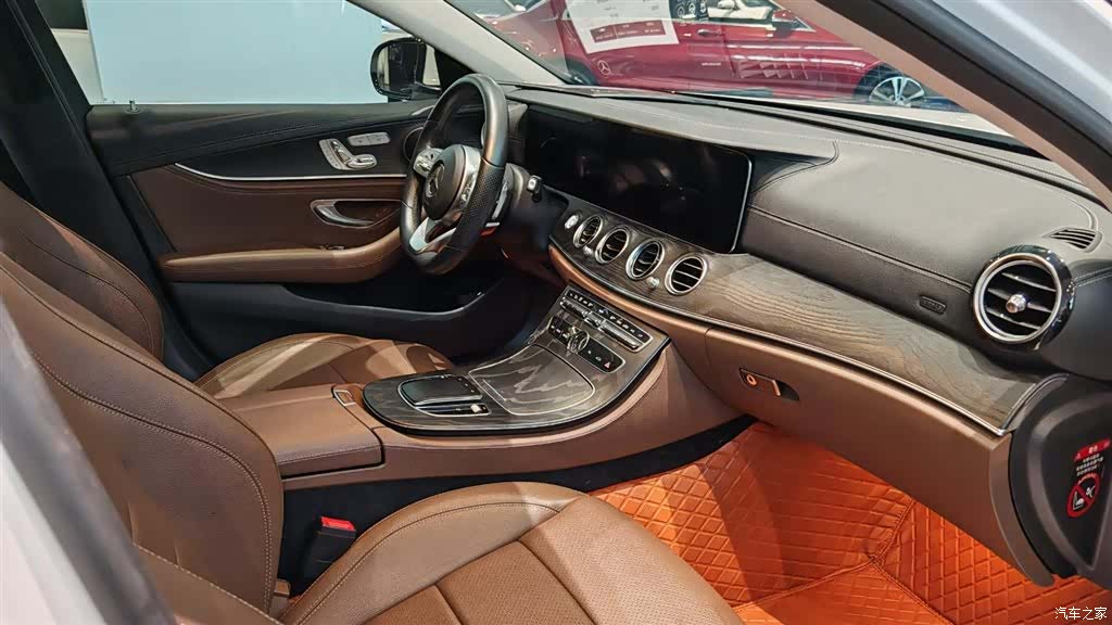 Mercedes-Benz E-Class, 2019 13