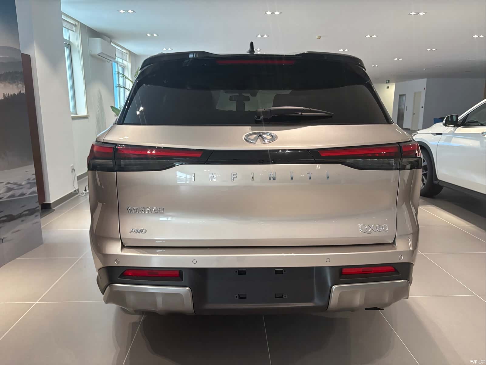 Infiniti QX60, 2024 4