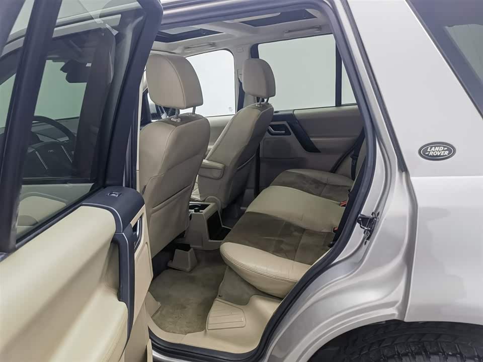 Land Rover Freelander 2