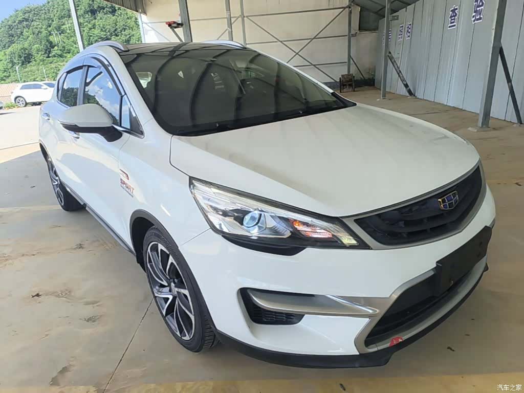 Geely Emgrand, 2018 4