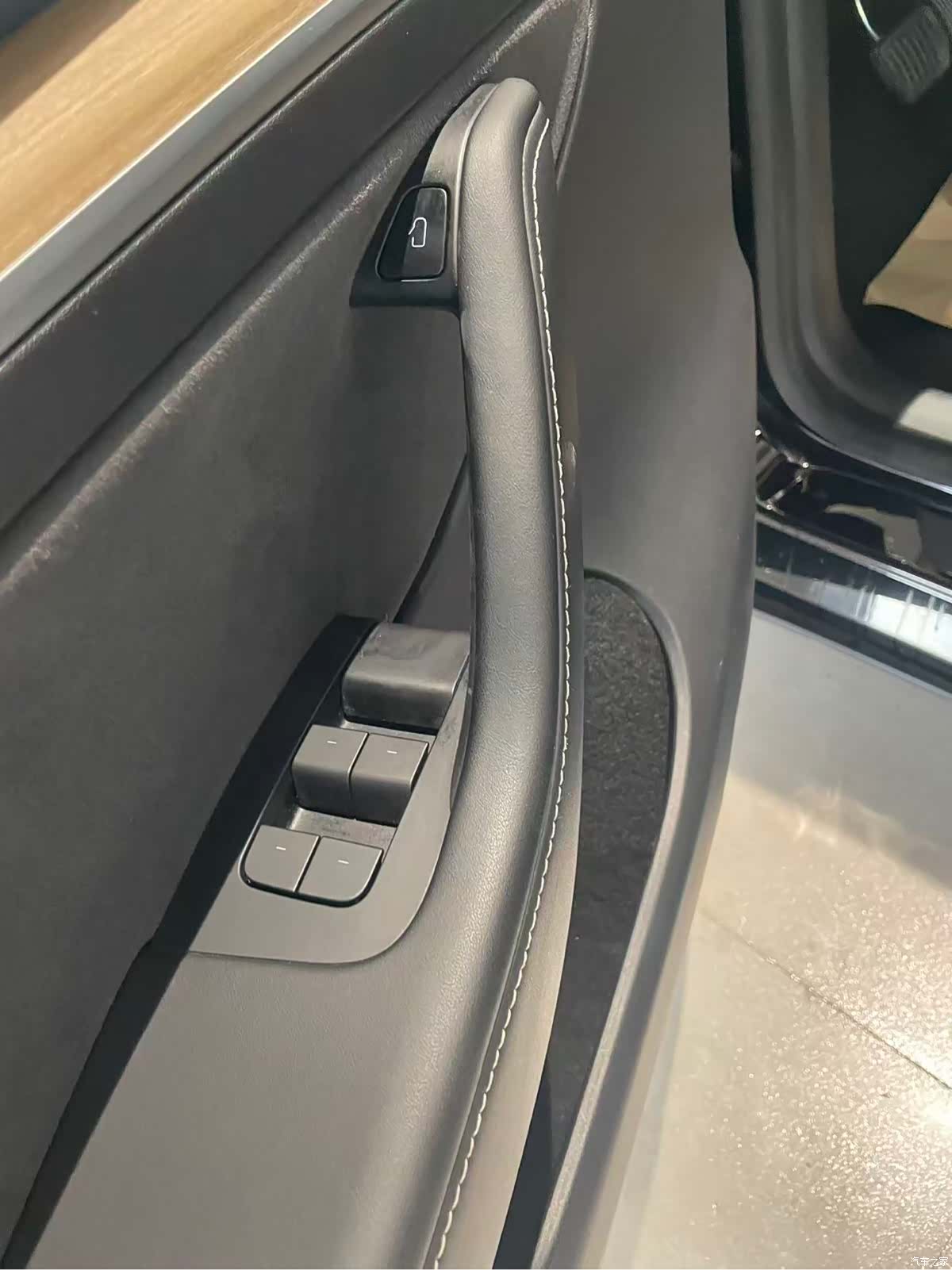 Tesla Model Y, 2022 16