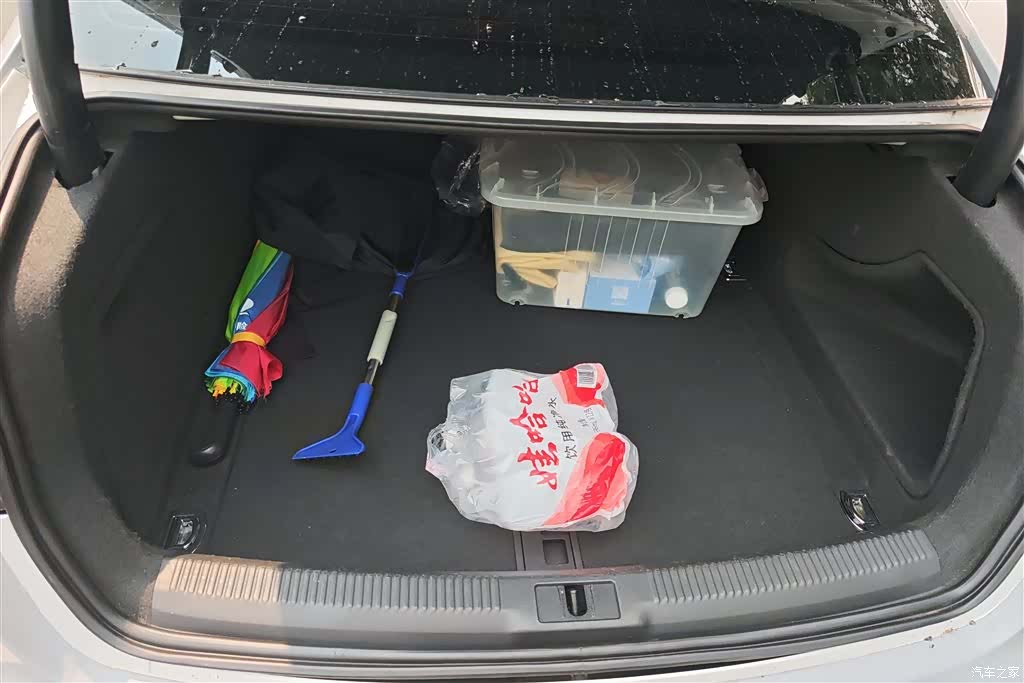 Audi A4L, 2014 4