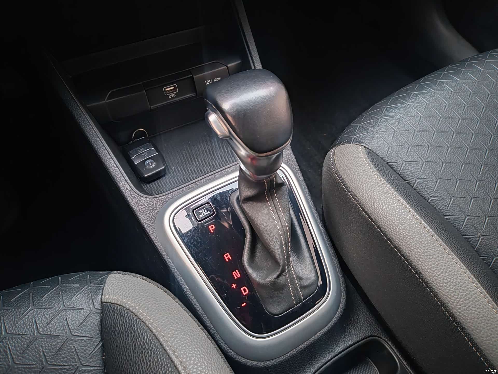 Kia KX1, 2019 14