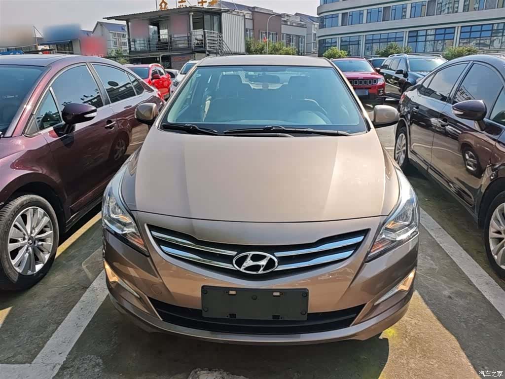 Hyundai GLS, 2016 3