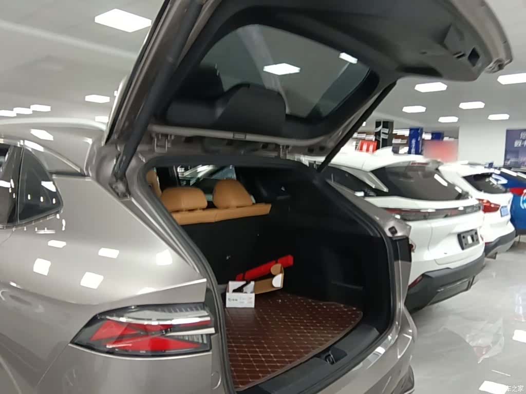 Roewe RX5, 2025 19