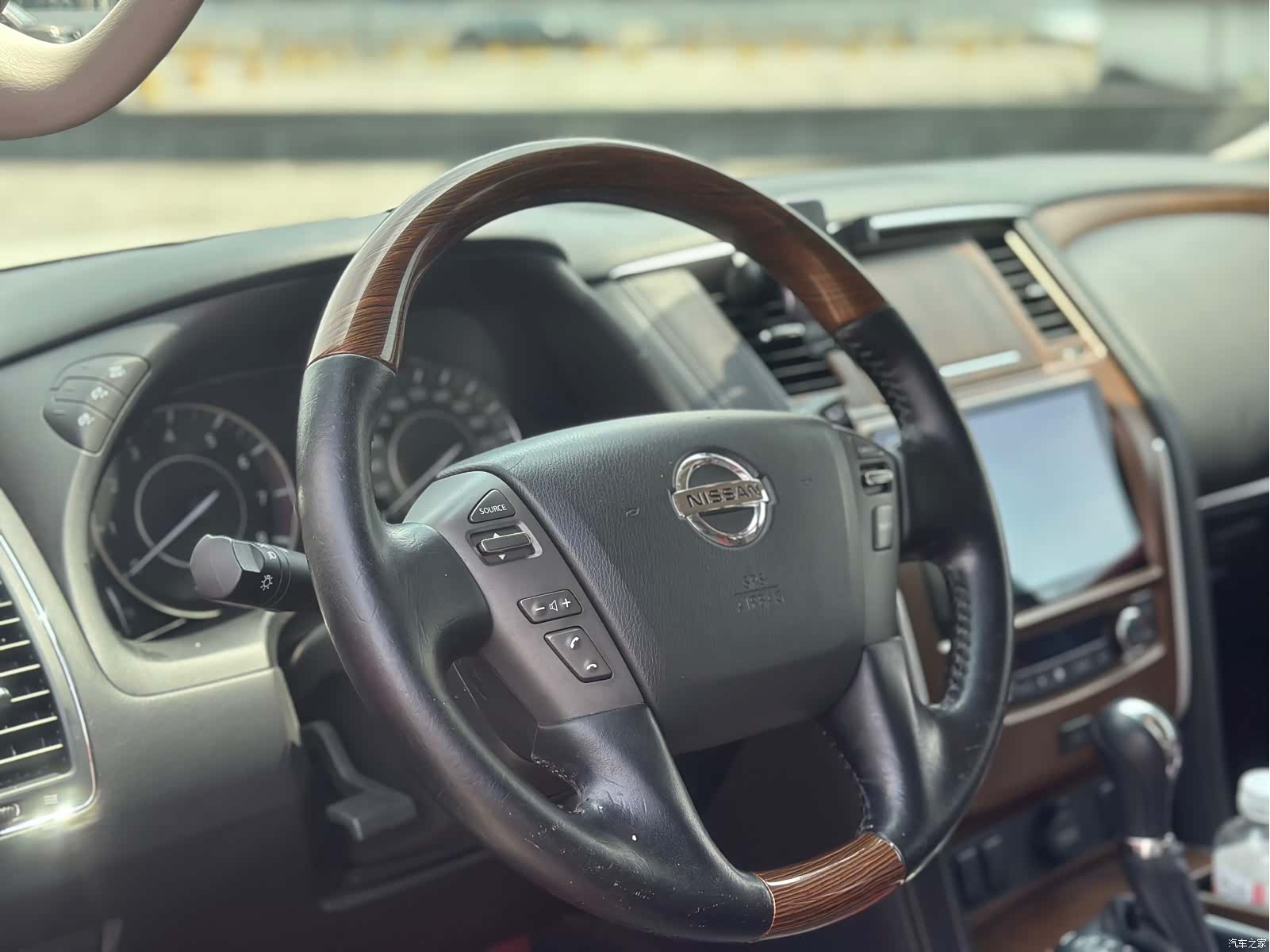 Nissan Patrol, 2020 10