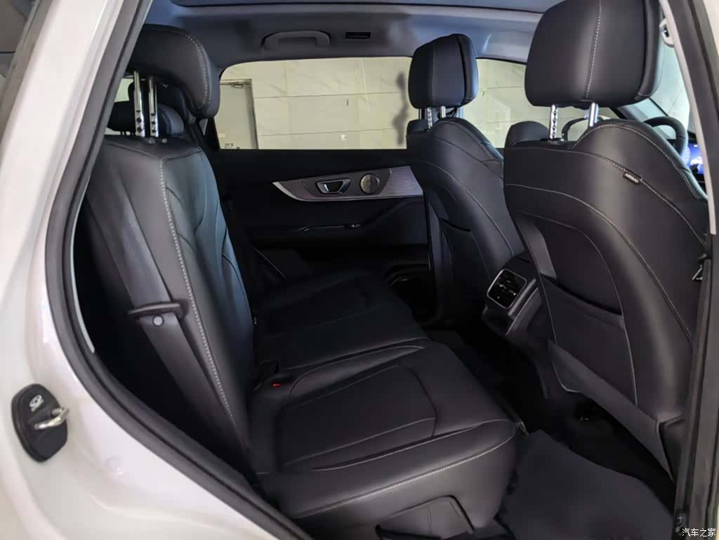 Chery Tiggo 8, 2025 9