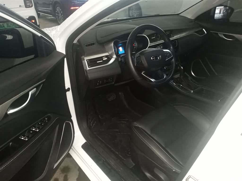 Geely Emgrand, 2020 12