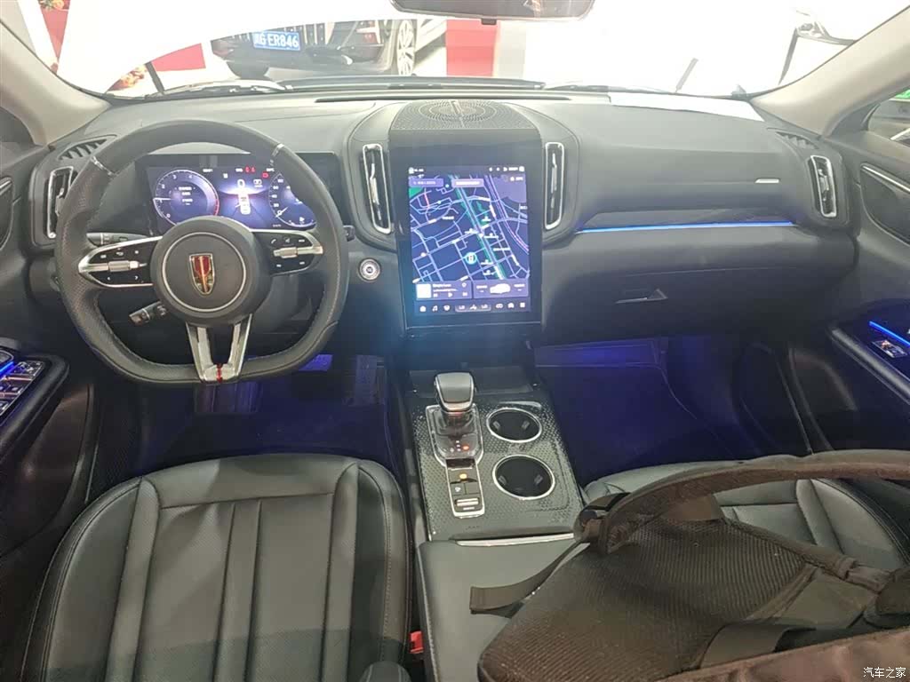 Hongqi HS3, 2024 16