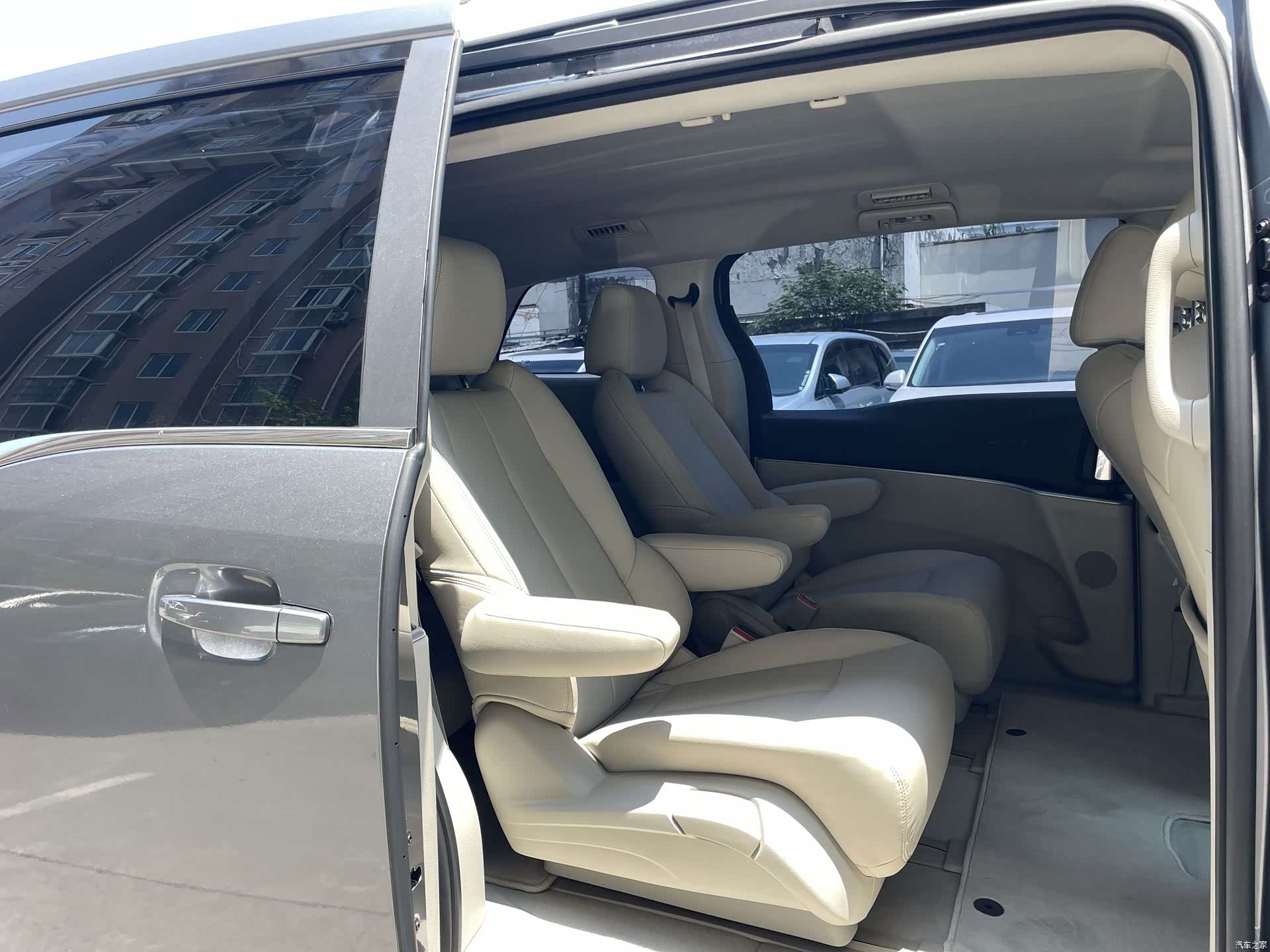 Buick GL8, 2021 10