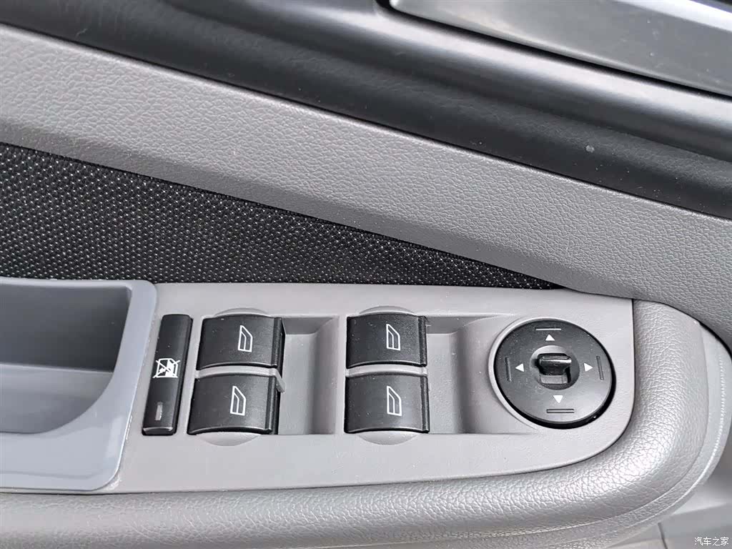 Ford Focus, 2013 9