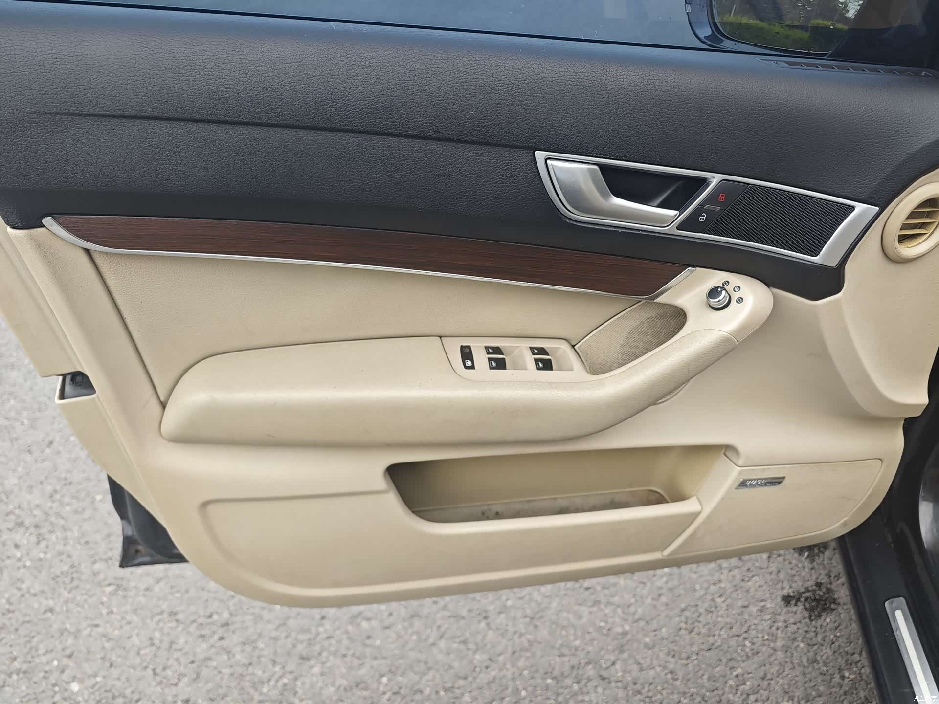 Audi A6L, 2010 9
