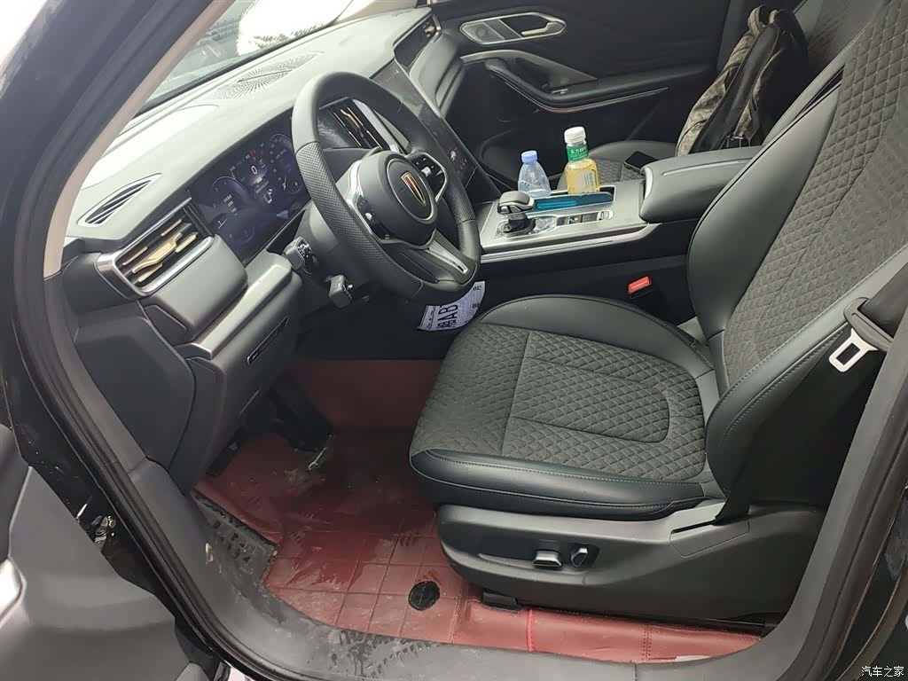 Hongqi HS7, 2025 11