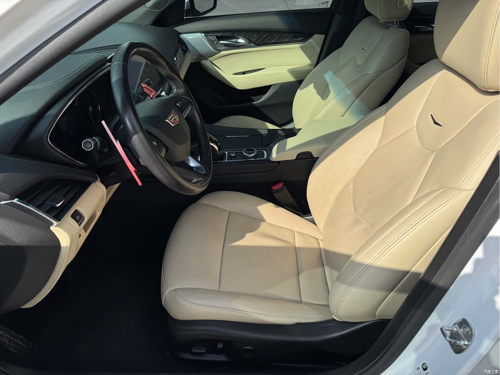 Cadillac CT5, 2020 все фото