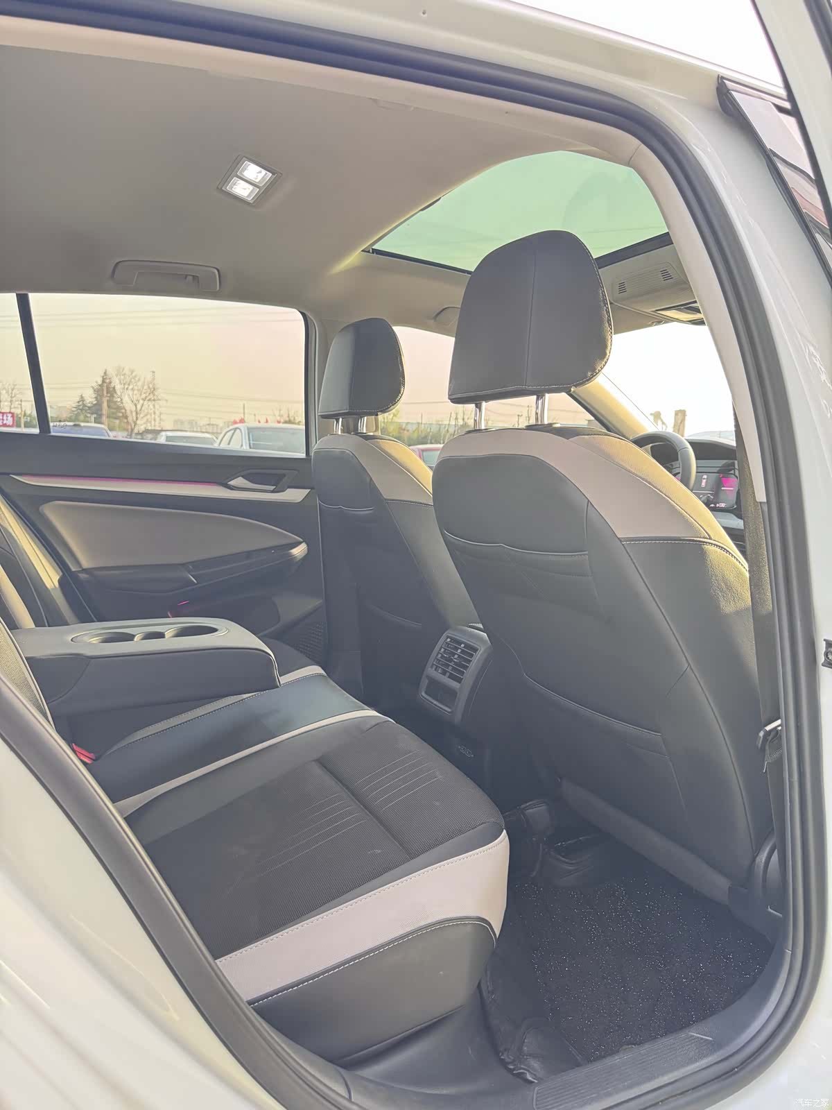 Volkswagen Golf, 2024 12