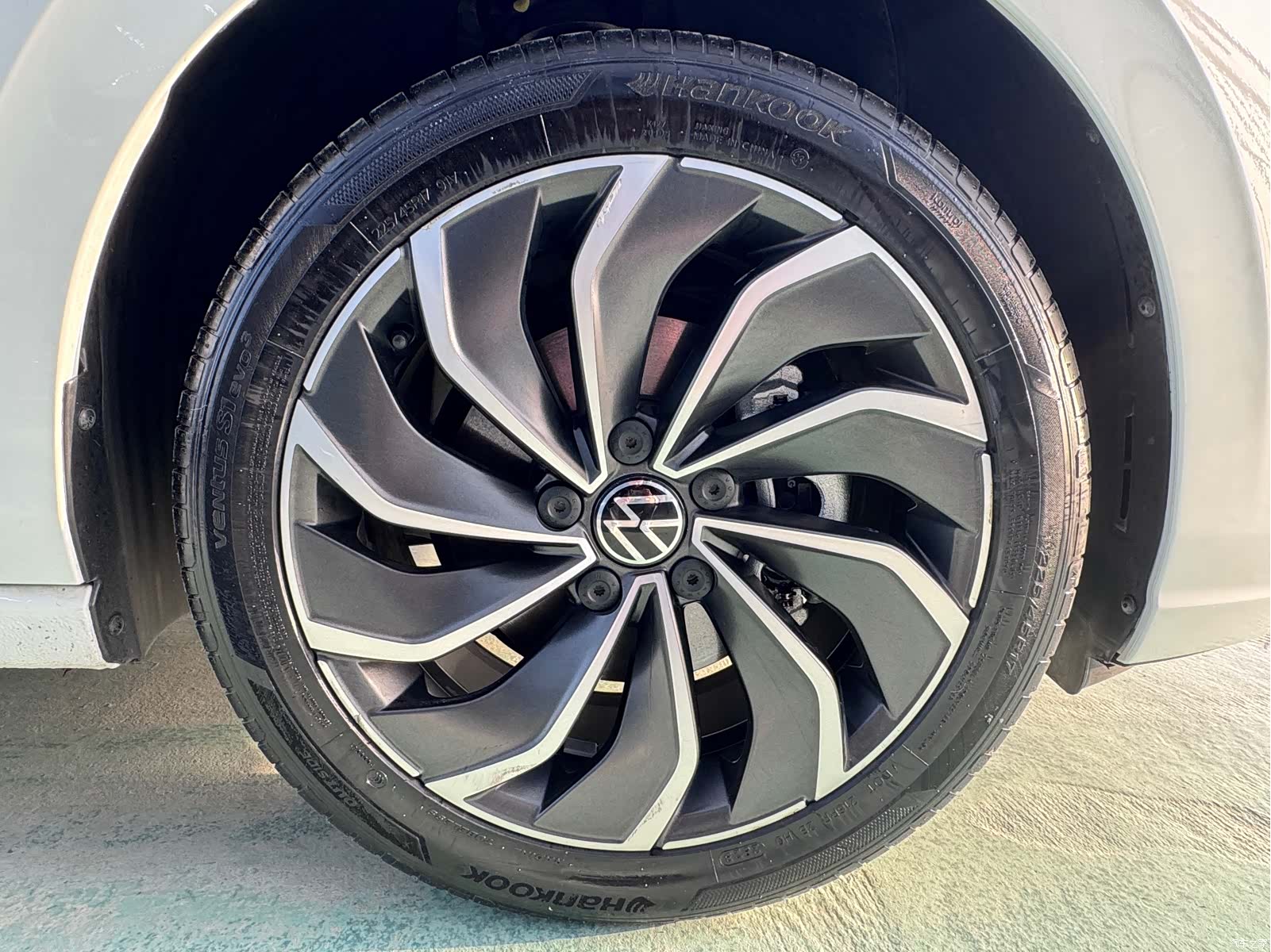 Volkswagen Golf, 2024 17