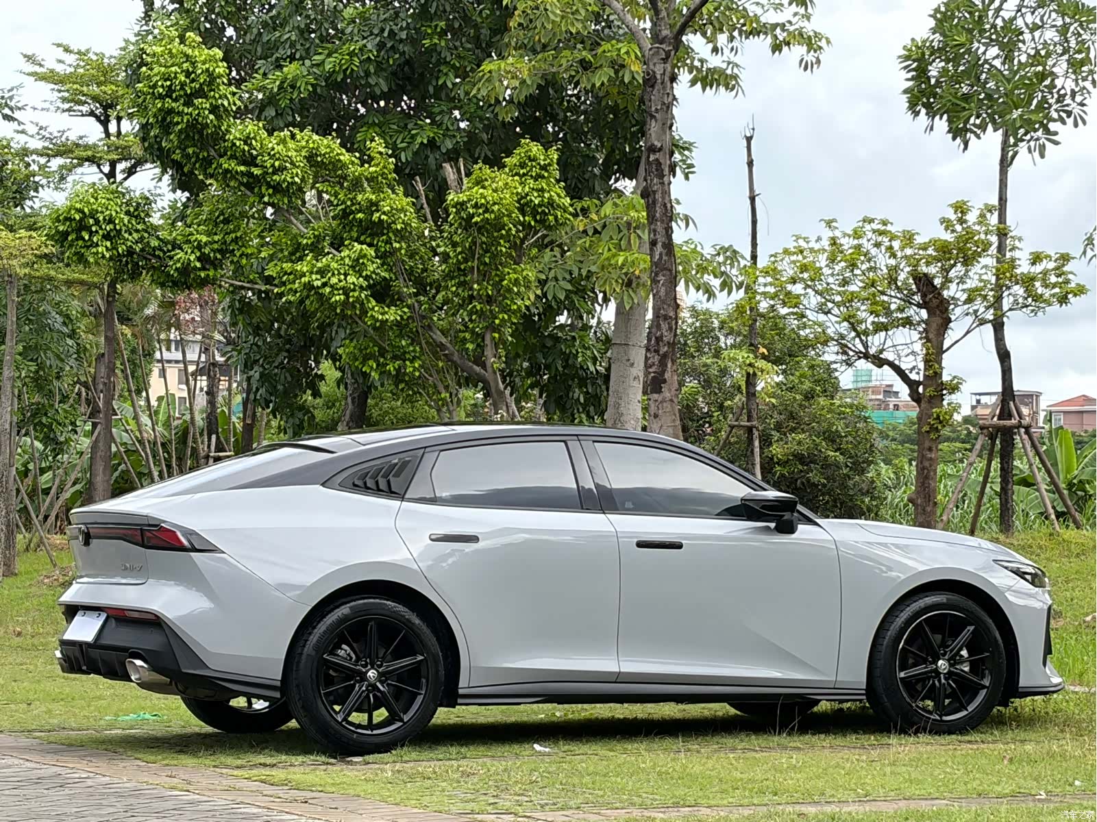 Changan UNI-V, 2022 8