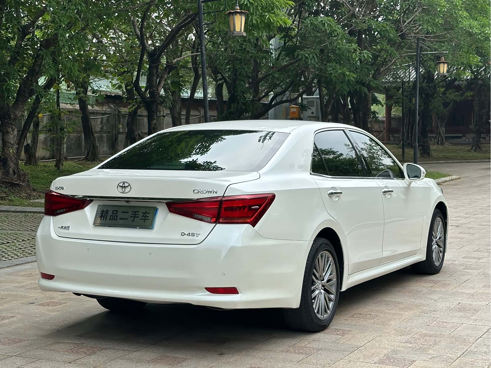 Toyota Crown, 2018 12
