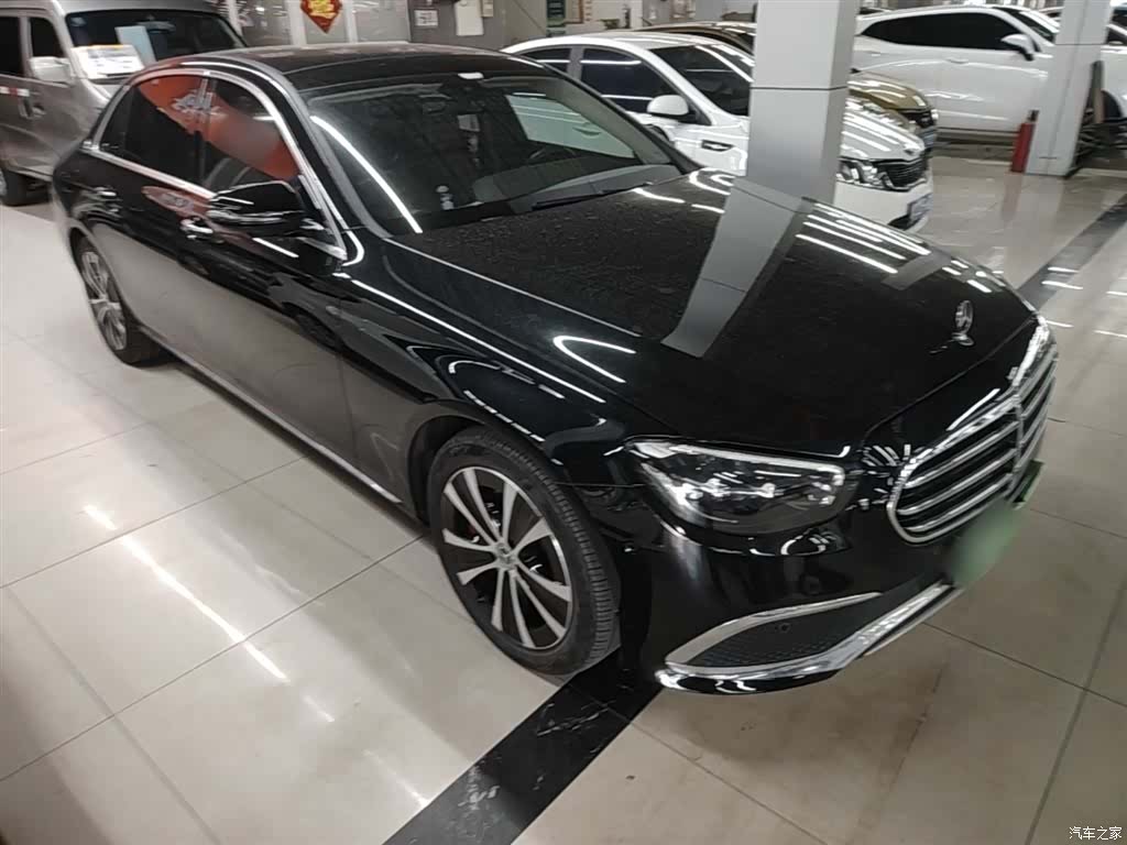 Mercedes-Benz E-Class, 2022 4