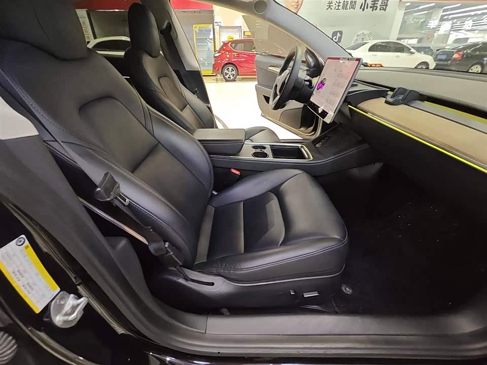 Tesla Model 3 Tesla Model 3