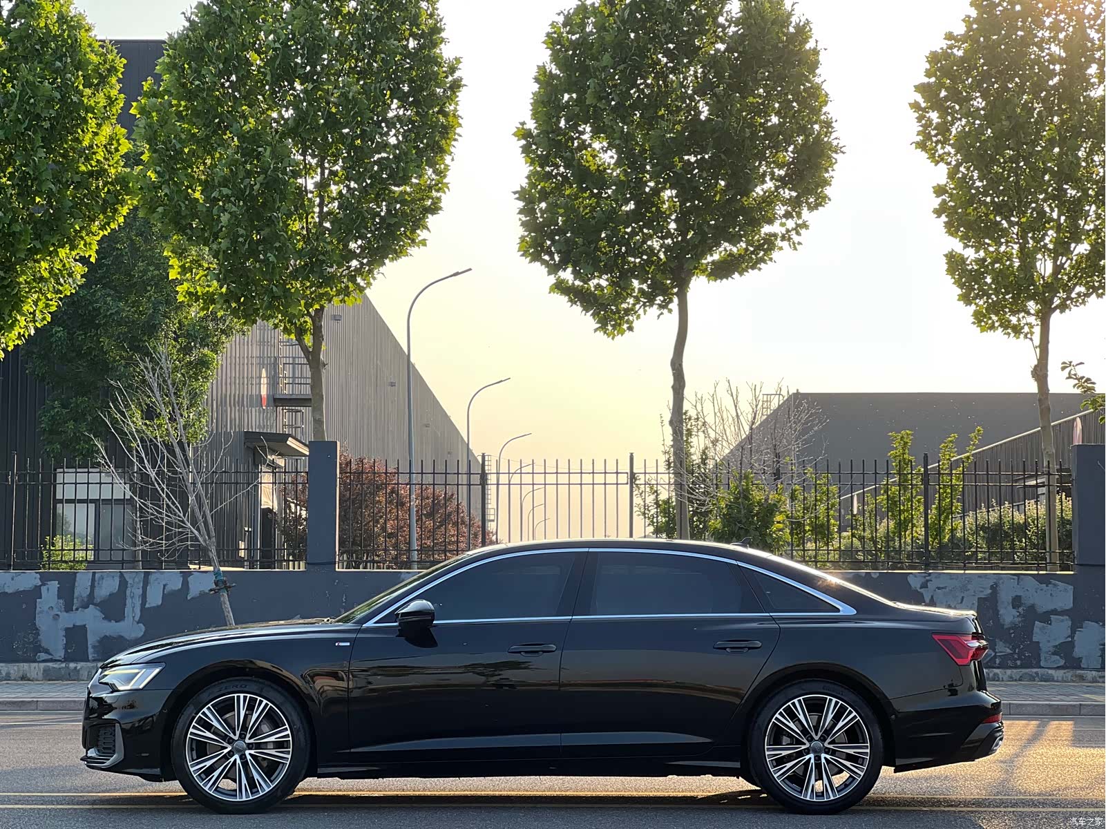 Audi A6L, 2020 3