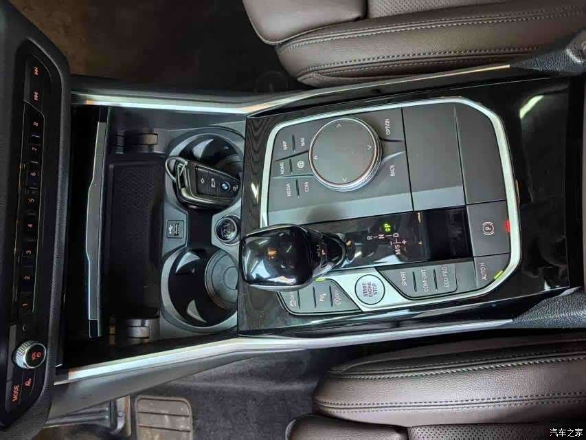 BMW 3 Series, 2022 11