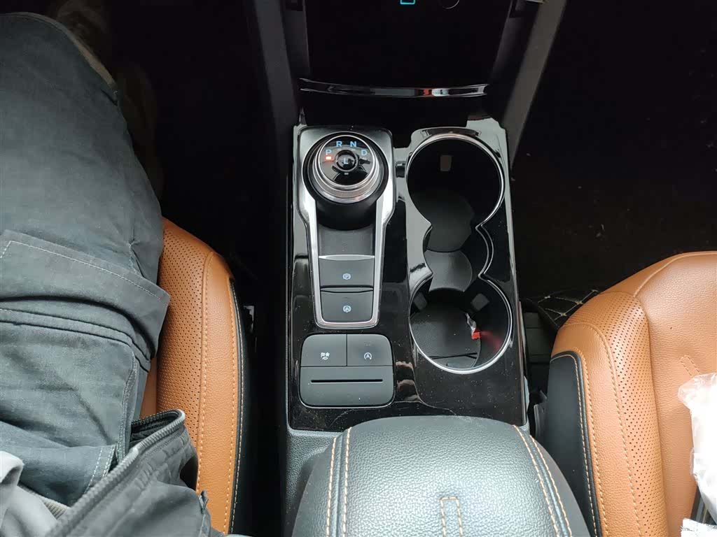 Ford Escape, 2021 14