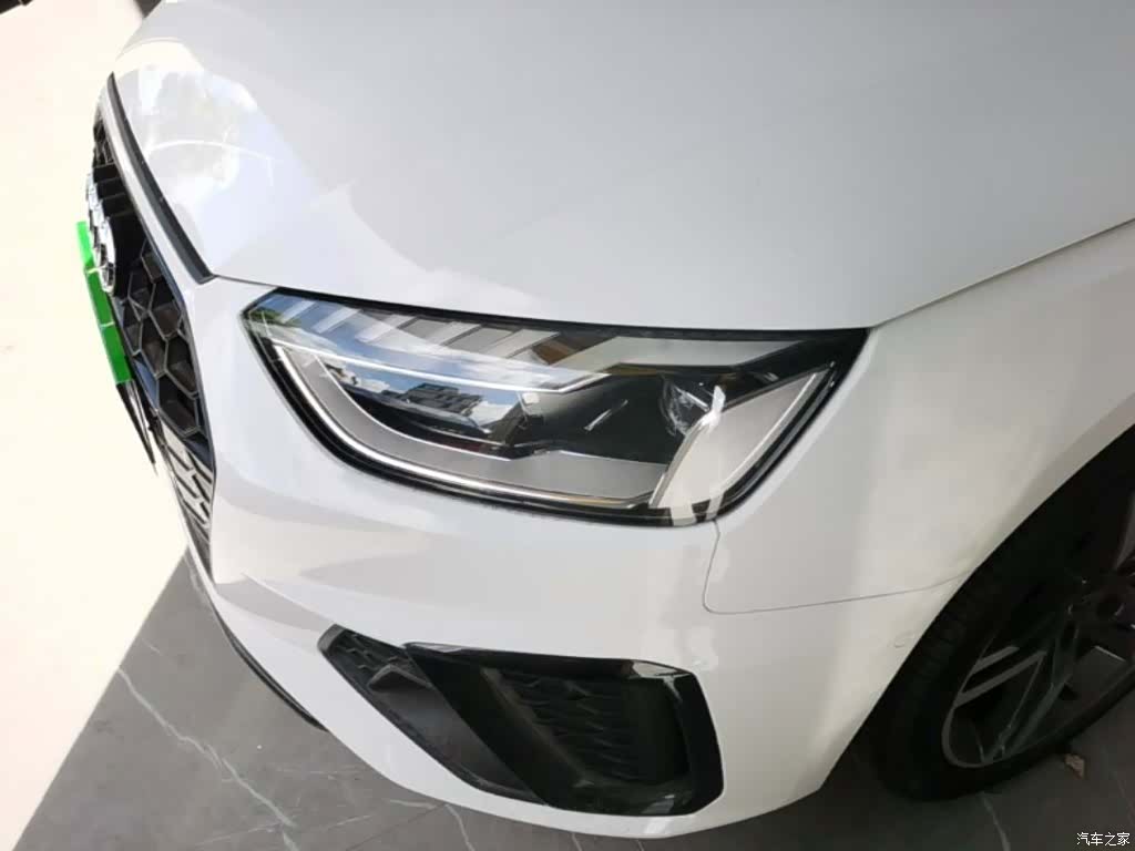 Audi A4L, 2022 24