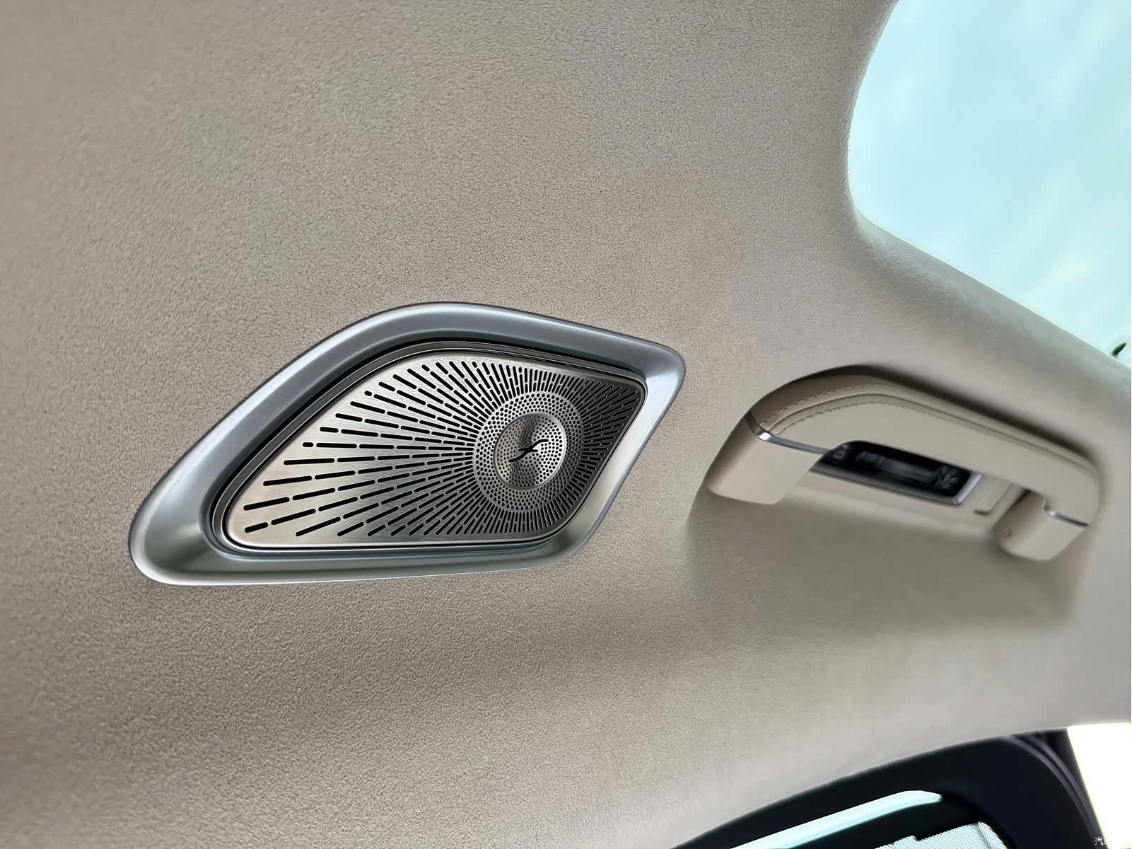 Mercedes-Benz S-Class, 2024 26