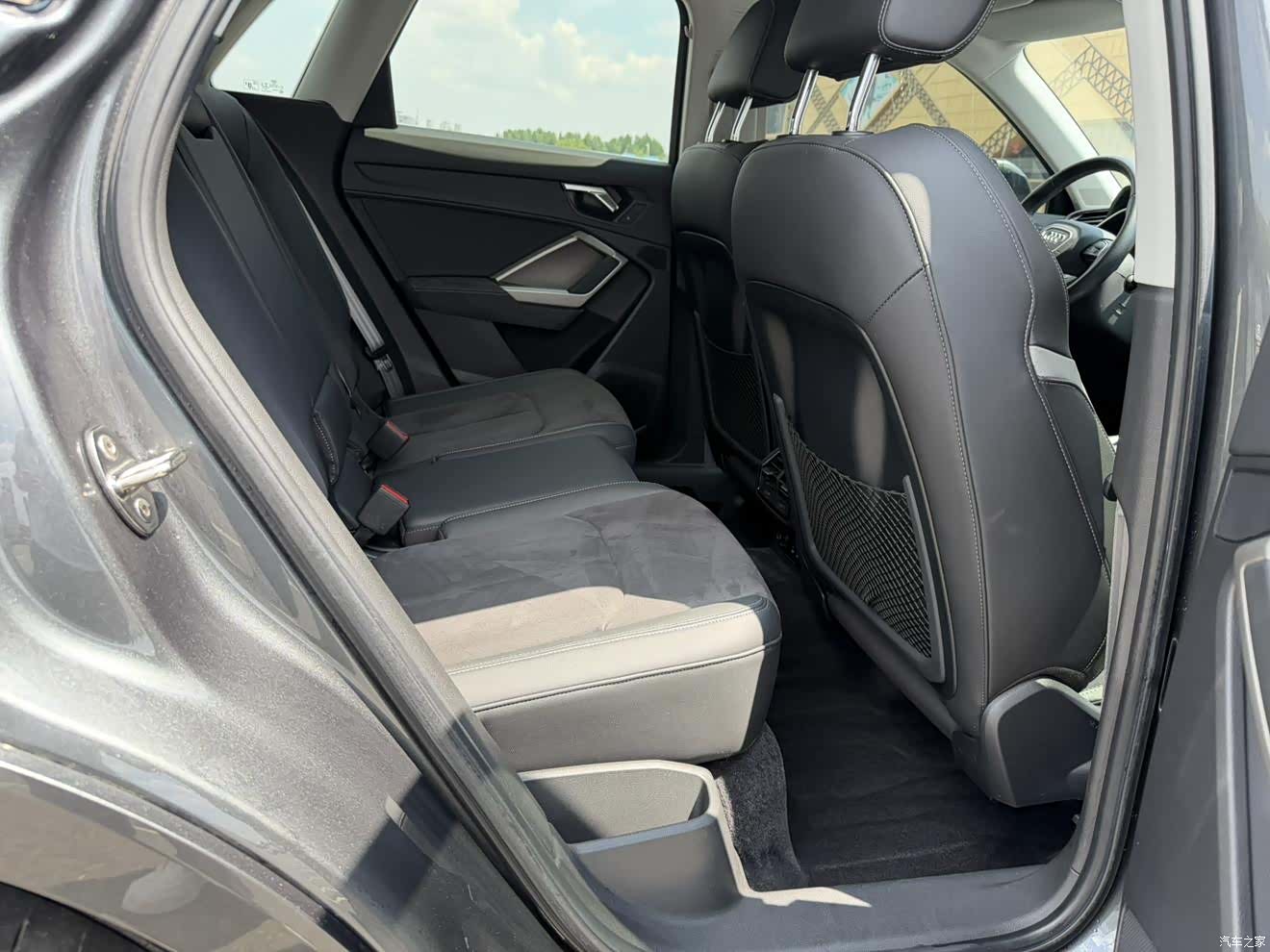 Audi Q3, 2023 12