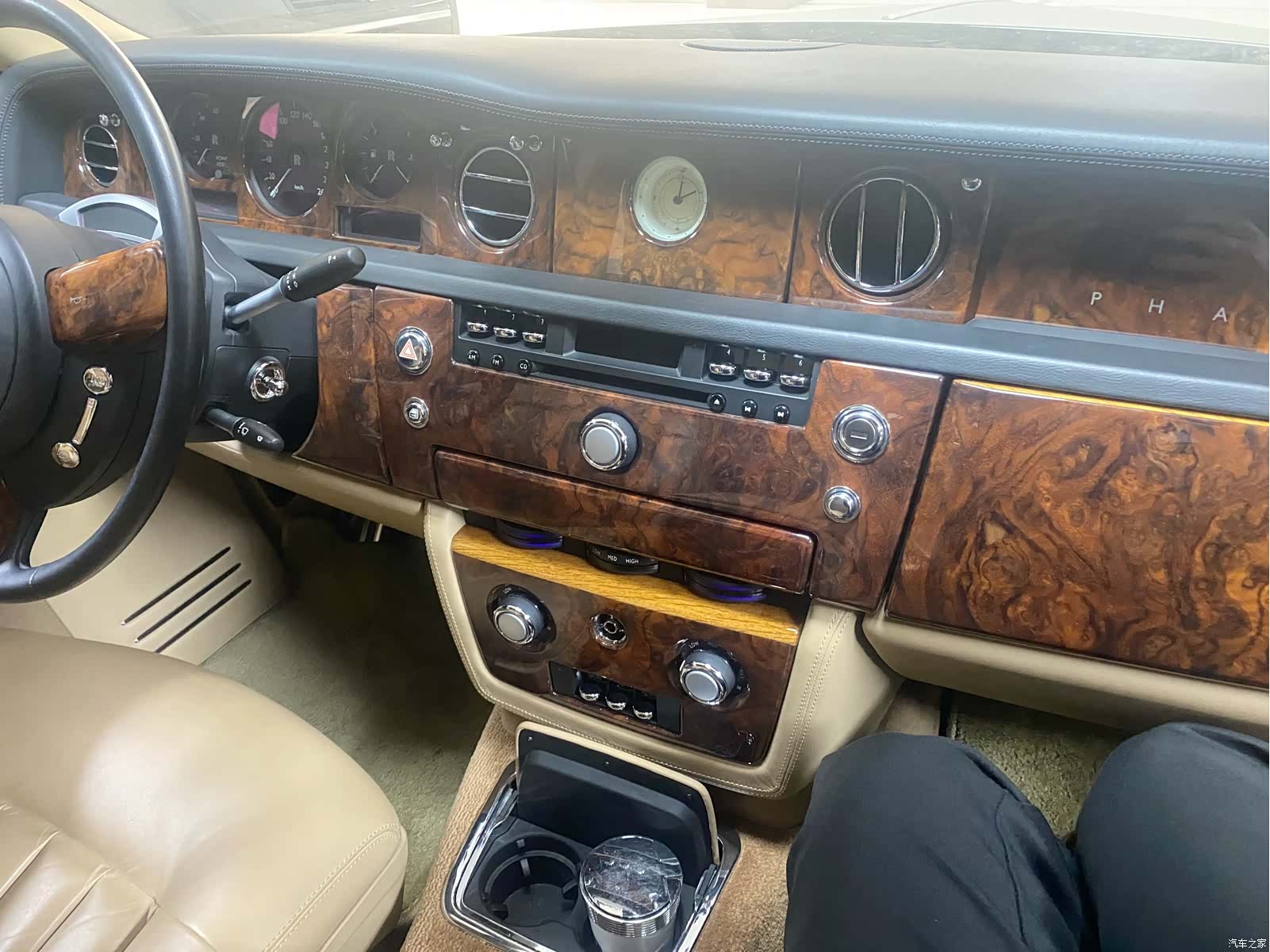 Rolls-Royce Phantom, 2009 3