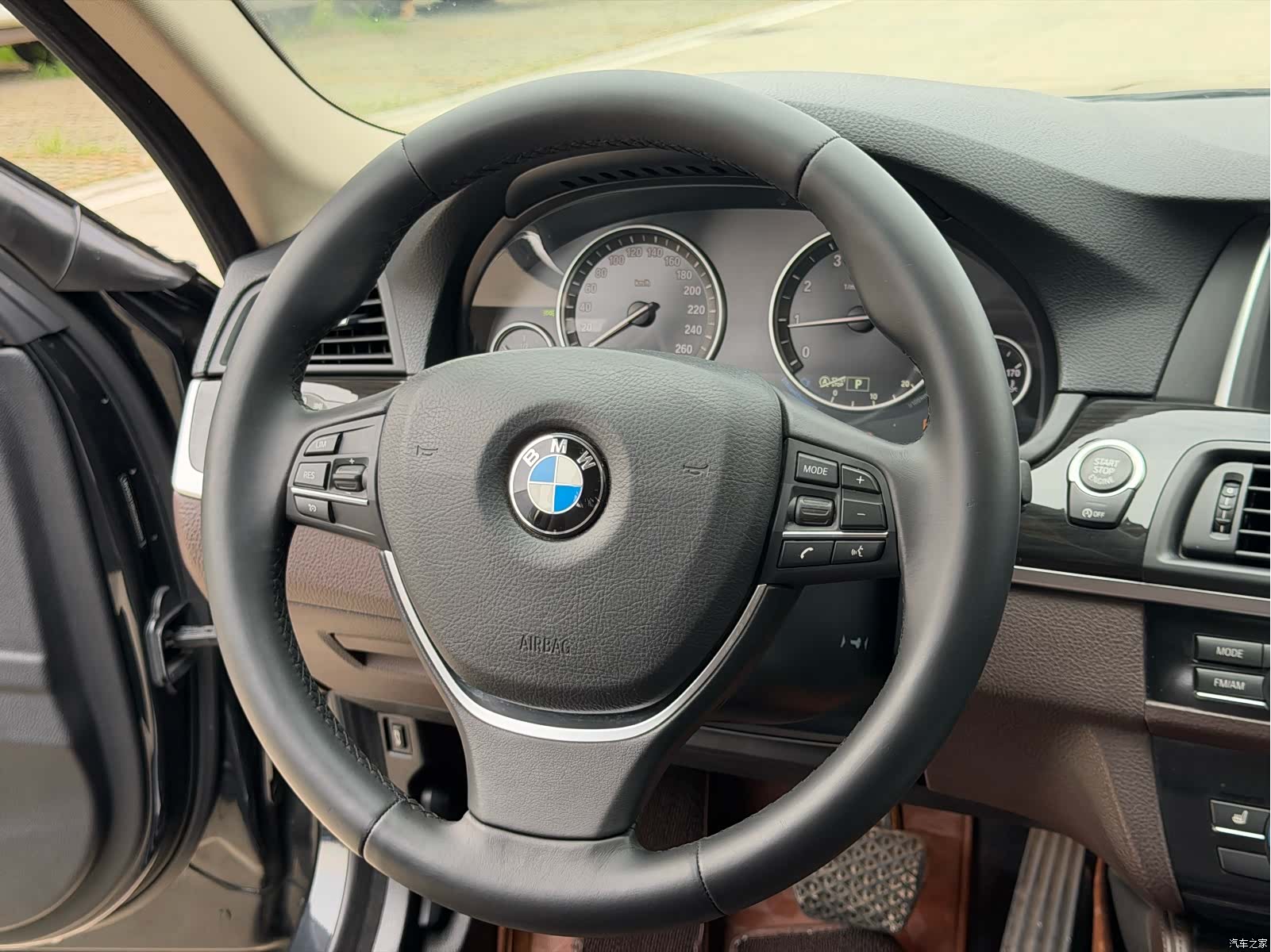 BMW 5 Series, 2016 13