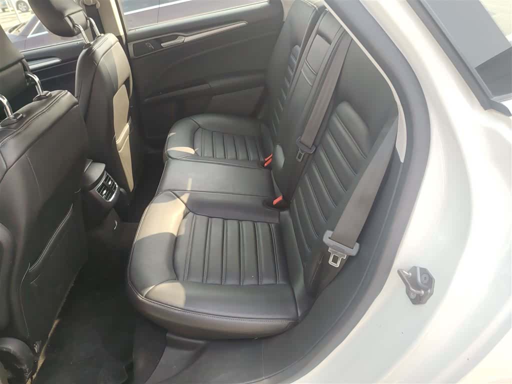 Ford Mondeo, 2015 17