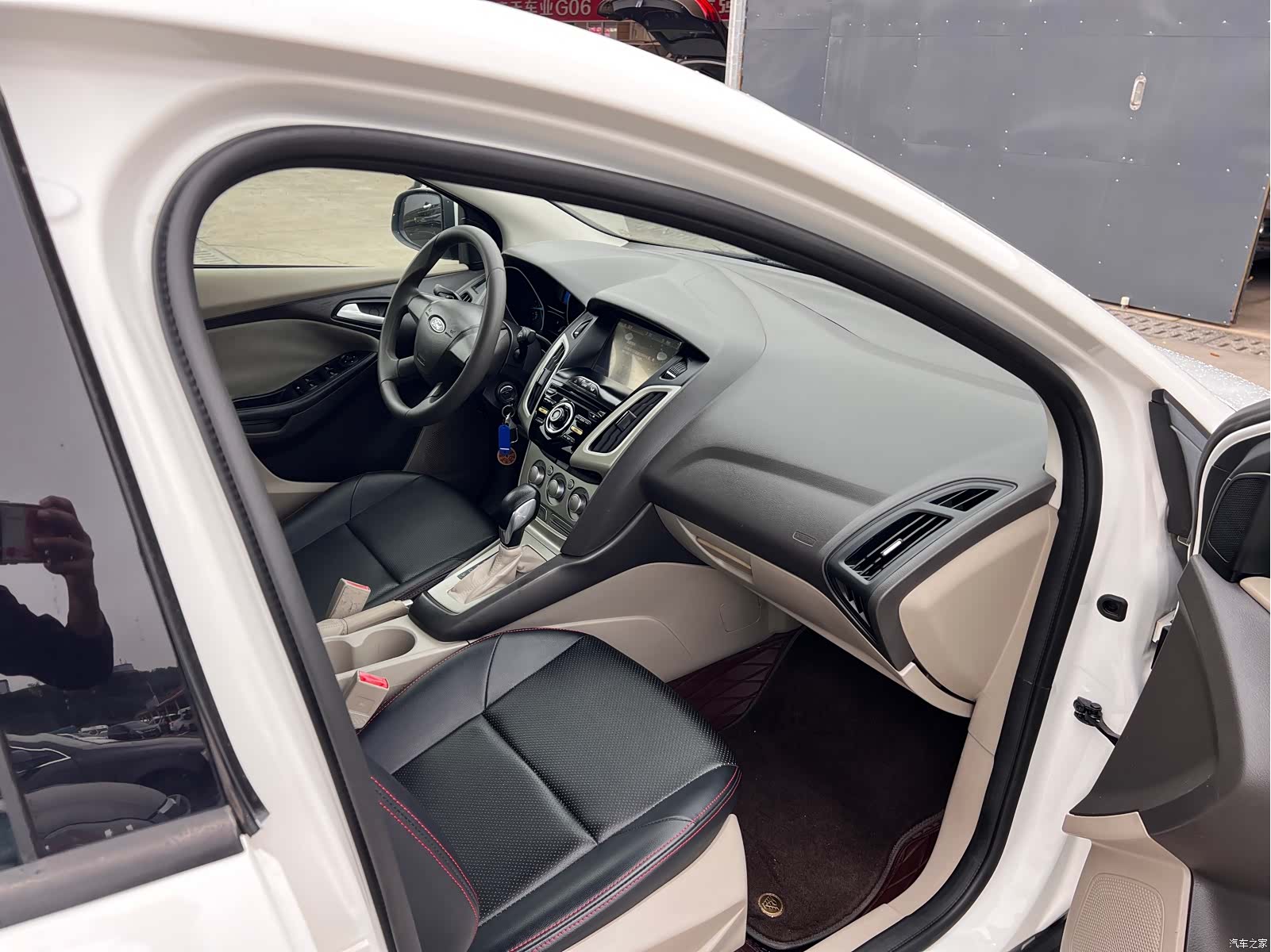 Ford Focus, 2014 12